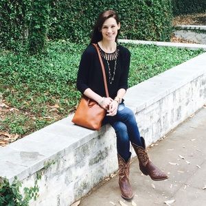 Meet Your Posher, Inga!